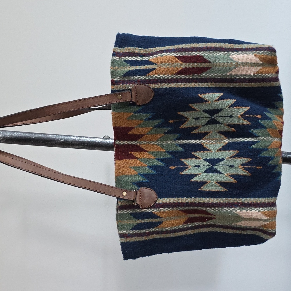 MZ Made 100% Wool Handmade Tote - Picture 5 of 13